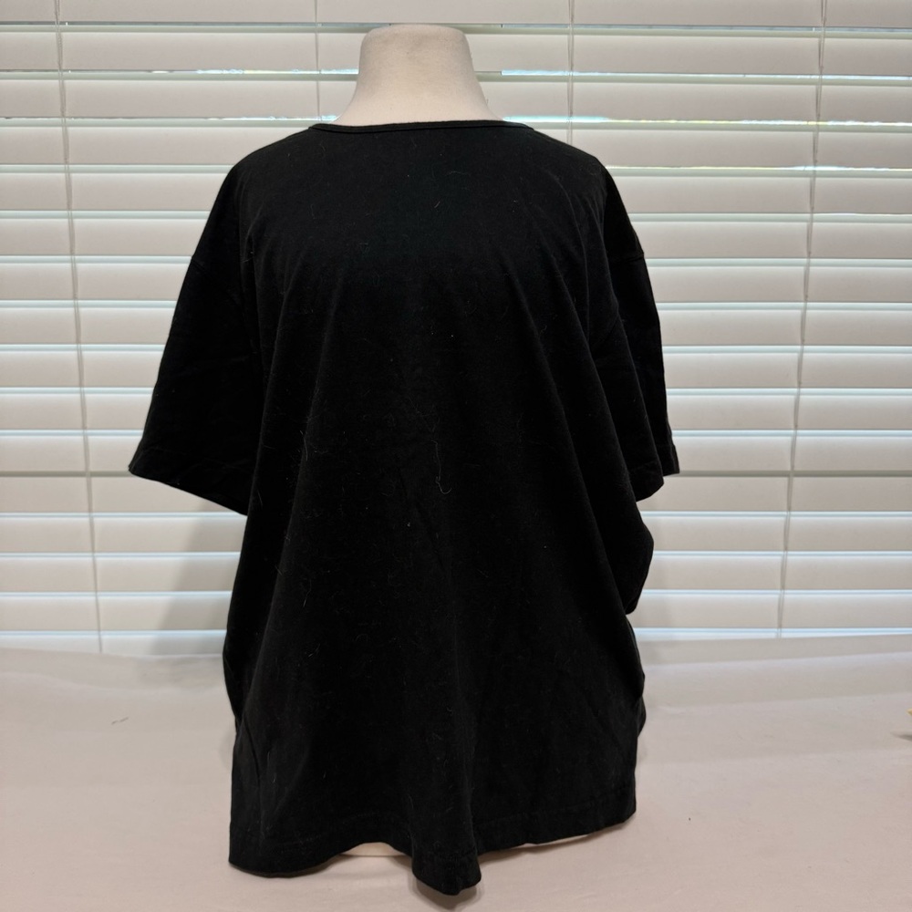 Classic Black Short Sleeve Women's Tee